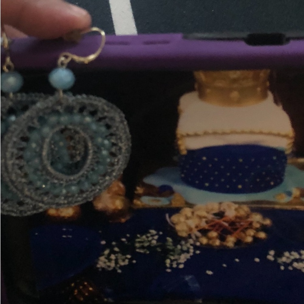 Blue beaded earrings boutique like style must have every one needs a earring.